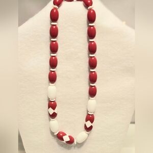 Vintage Chunky Red & White Beaded Necklace with Harlequin Pattern